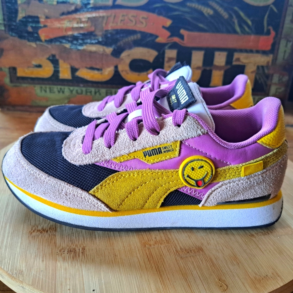 Puma Sneakers, Kid Size 3, Junior Future Rider Smileyworld, Purple Yellow